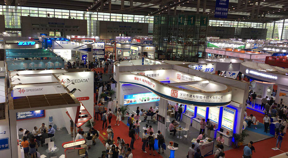 2018���ʮ������������������ļ�չ����ٰ�